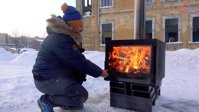 Печь-камин для русской бани. Огромная закрытая каменка, варочная панель, самое большое стекло.