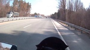 Прокатился на мотоцикле Suzuki иназума 400.