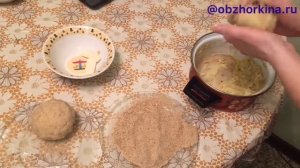 Картофельные котлетки с сосиской и сыром