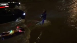 Владивостокцы катались на матрасах по затопленным улицам