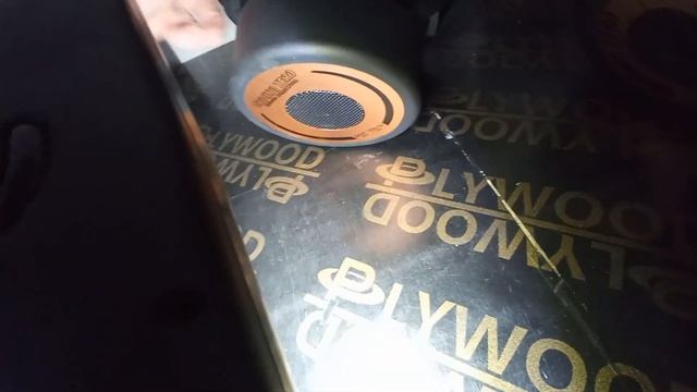 Ground Zero GZUW 10SQ-D2 vs Ground Zero GZUW 10SQX Review , Test In Car смотреть онлайн