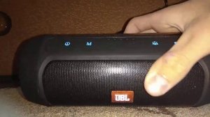 Как настроить радио на  китайской портативной колонке JBL Charge 2 +