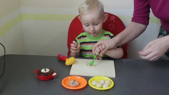Лепим пельмени