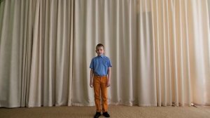 Денис Тёркин.  Музыка  В. Шаинского, слова  С. Козлова "Облака, белогривые лошадки".