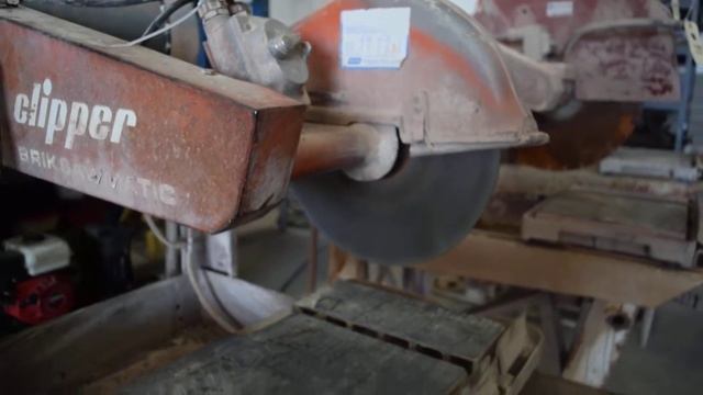 #72 - Norton Clipper Briksawmatic Saw смотреть онлайн