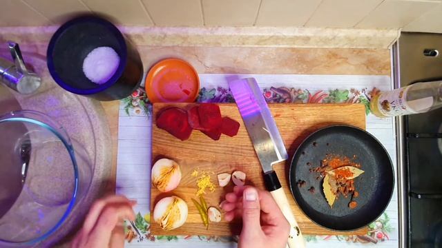 Маринованные яйца!!Закуска из Фильма ДЖЕНТЕЛЬМЕНЫ 2020!! Очень Вкусно!!