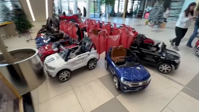 ?Самый Большой Трц MEGA Silkway Астана, много одежды в H&M, хотели «пихнуть» косметику ???