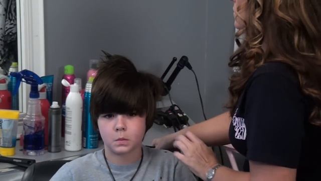 How to Do Emo Hair for Guys : Hair Care & Styling