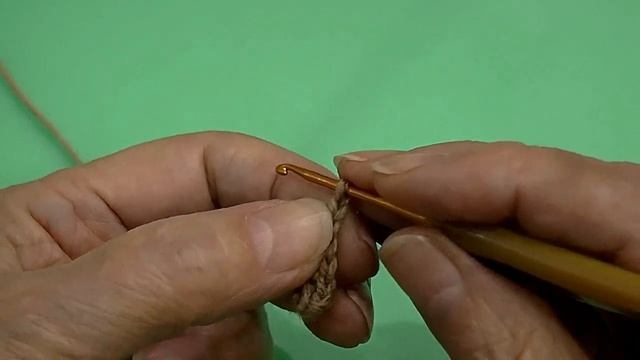 Снеговик крючком. Часть 4. Лыжи, ведро, шарф.
