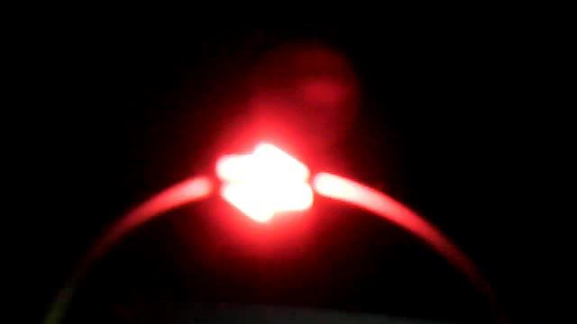 Красный неоновый огонек смотреть онлайн