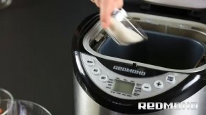 Сдоба в хлебопечке Redmond RBM M1902