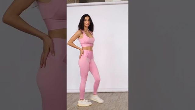 Спортивные женские леггинсы и топ с обтягивающим эффектом от бренда "Эйфория". смотреть онлайн