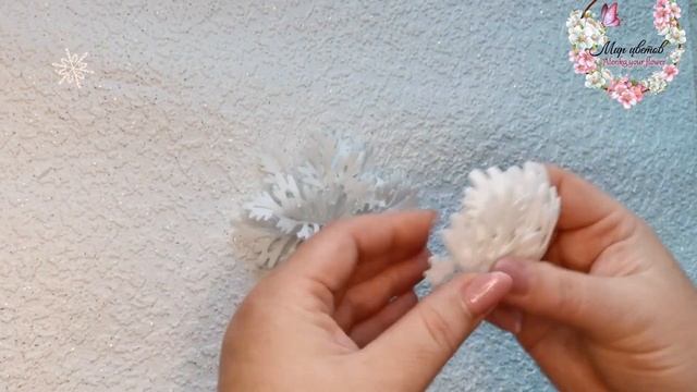 ❄️DIY Бантики СНЕЖИНКИ на резиночках❄️ Снежинки из фоамирана.
