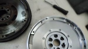 Двухмассовый маховик.Причины неисправностей.Flywheel faults.AUDI A6 1.9 tdi AVG
