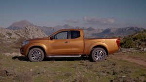 Nissan Navara King Cab static