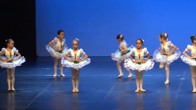 "Tarantelle" - cor. Donatella Locchi смотреть онлайн