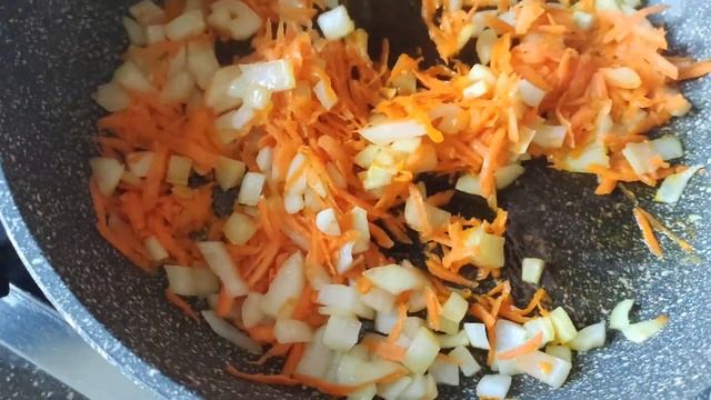 Очень нежные оладьи из куриной печени. Съедаются не успев отстыть