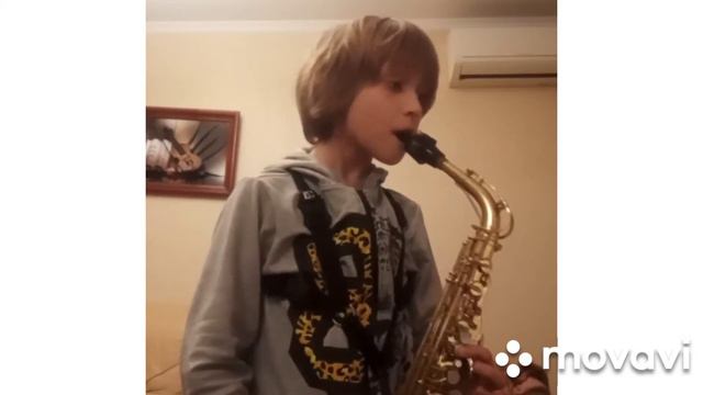 Песенка медведев на саксофоне смотреть онлайн