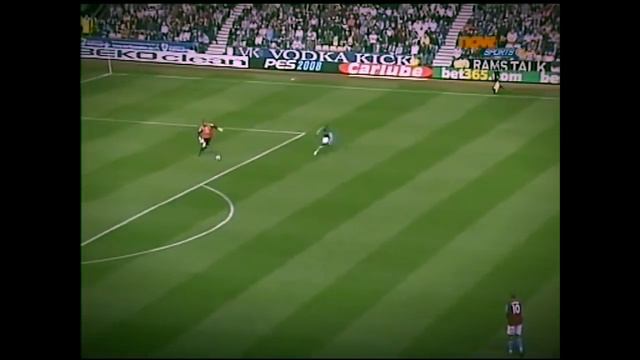 10 КРАСИВЕЙШИХ ГОЛОВ ИЗДАЛЕКА В ФУТБОЛЕ. САМЫЕ КРАСИВЫЕ ДАЛЬНИЕ ГОЛЫ. смотреть онлайн