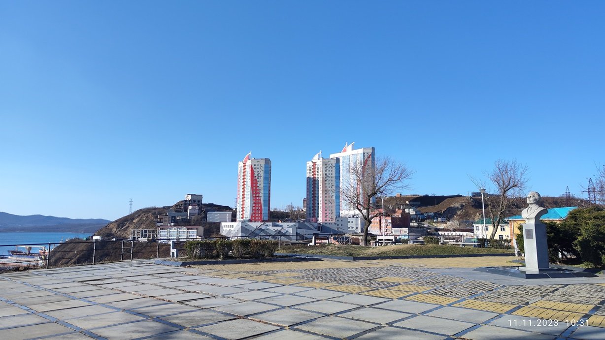 Владивосток ноябрь 2023, Эгершельд, улицы Леонова, Крыгина