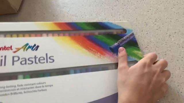 У дедушки в саду. ?На пляже. ??Нашествие бабочек. ???Купили всё для художницы ??? смотреть онлайн