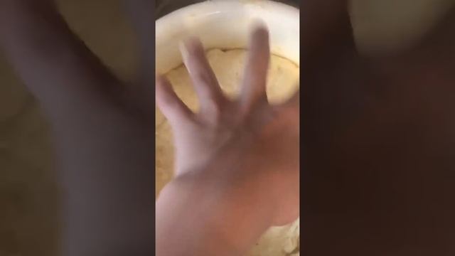 Готовим пирожки с яйцом и луком смотреть онлайн