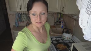 Домашнее видео. Хроника одного постного ужина. Готовлю "мясо".