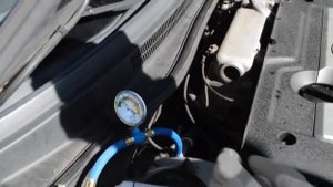 Заправка кондиционера KIA Cerato 2.0  своими руками