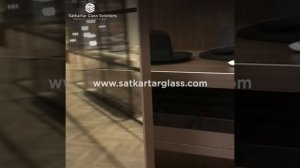 Modern Glass Wardrobe by Satkartar Glass Solutions