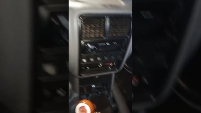 Телефонная зарядка в ГАЗ 3110