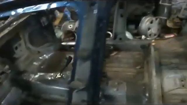 Как снять наружный пластик, со средних стоек Лянчи Дедры 92,г. Лянча. Дедра. смотреть онлайн