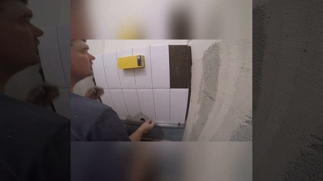 Облицовка инсталляции для унитаза плиткой с запилом под 45 градусов смотреть онлайн