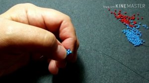 Цепочка из бисера. Очень гибкая, изящная.A chain of beads.  Very flexible, elegant.