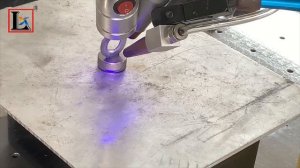 Автоматическая сварка алюминиевых заготовок волоконным лазером.