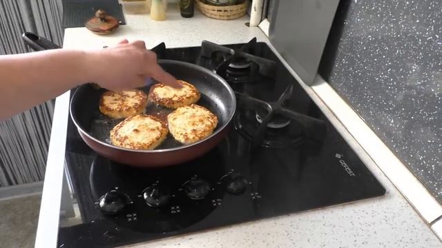 Вкусный Ужин из доступных продуктов на сковороде . Готовлю когда нет времени ! Просто и Вкусно !