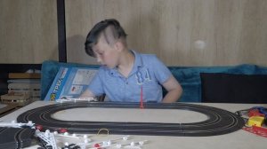Машинки с дистанционным управлением - скоростной гоночный трек! Обзор