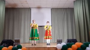 Вокальный коллектив "Мелодия" песня "Ой, вставала я ранёшенько" Демьянский СДК