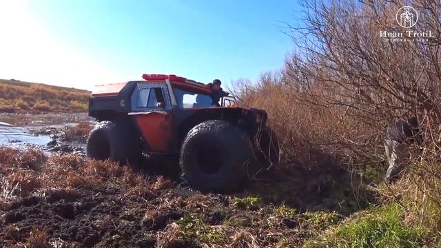 Шесть квадроциклов Сокол на болоте! Обзор Сокол Пикап Сравнение шин Авторос и смотреть онлайн