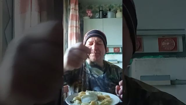 Ем пельмени бульмени со сливочным маслом из магазина покупочка смотреть онлайн