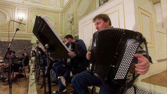 Старинная японская песня "Сакура", солистка Каеко Амано. Дирижер Игорь Тонин.