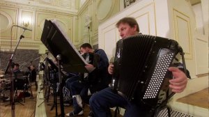 Старинная японская песня "Сакура", солистка Каеко Амано. Дирижер Игорь Тонин.