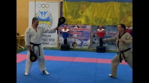 Старичок бьет по лапам #тхеквондо #taekwondo #тхэквондо #coach #hapkido #хапкидо