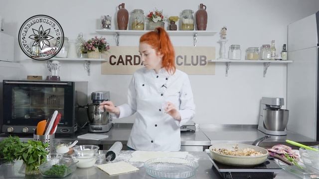 Пирог-жульен с курицей и грибами - простой пошаговый рецепт в домашних условиях