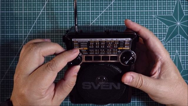 Всеволновой радиоприемник Sven SRP-355 с МП3 и фонариком смотреть онлайн
