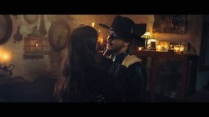 Christian Nodal - Amor Tóxico (Video Oficial)