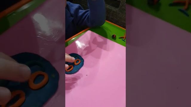 Играем дома с детьми! Лепим из пластилина дома с ребёнком! Занятия на карантине