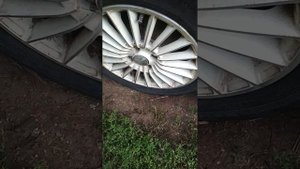 ЛАЙфХАк когда СПУСКАЕТ колесо.