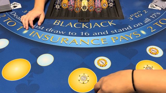 Blackjack | $600,000 Buy In | AMAZING HIGH ROLLER SESSION! BETTING $25,000 PER HAND! смотреть онлайн