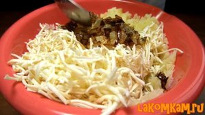 Картофельные лепешки с томатом и сыром (затраты 30 рублей). Отличный рецепт