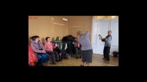 Гармонистка Кофанова Нина Николаевна(играет, поёт и танцует)